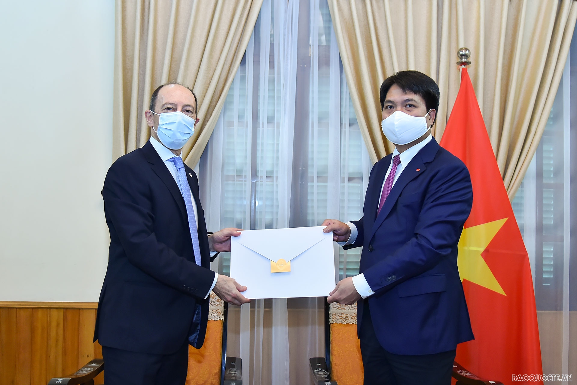 Việt Nam tiếp nhận bản sao Thư ủy nhiệm của Tổng thống Uruguay bổ nhiệm Đại sứ tại Việt Nam