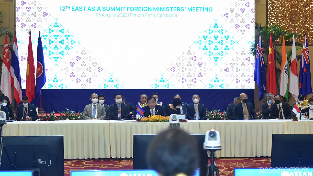 Vietnam stresses dialogue, trust, responsibility at EAS Foreign Ministers’ Meeting