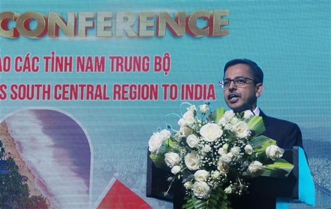 Đại sứ Ấn Độ tại Việt Nam Pranay Verma phát biểu tại Hội nghị. (Nguồn: TTXVN)