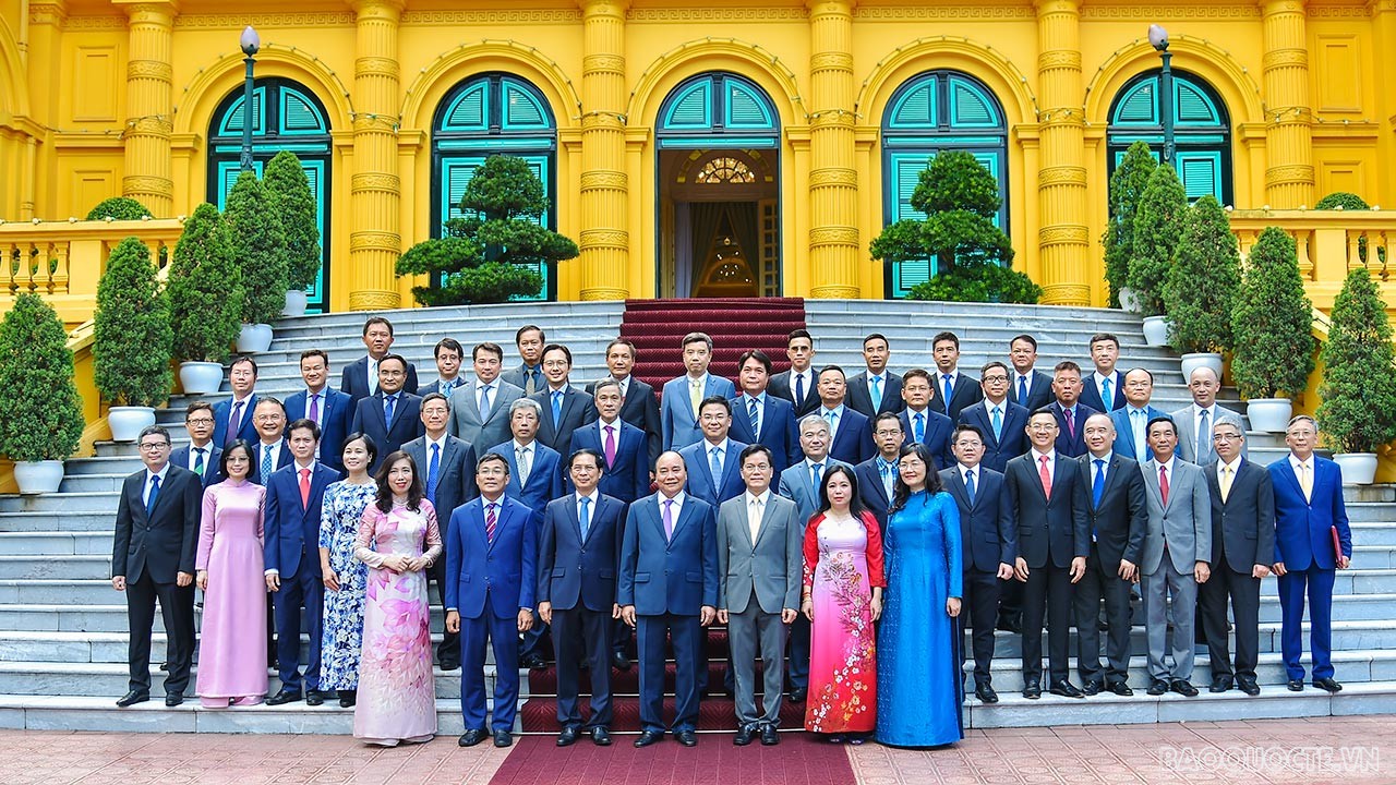 Review on external affairs from August 22-28: 77th anniversary of establishment of Diplomatic sector; Issuing Directive on economic diplomacy
