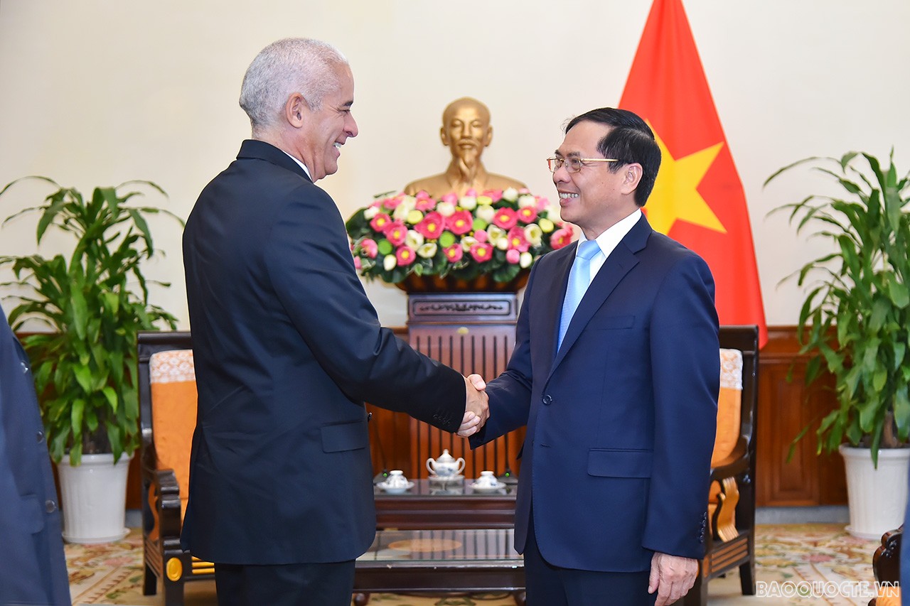 Bộ trưởng Ngoại giao Bùi Thanh Sơn đề nghị Cuba tạo thuận lợi cho các doanh nghiệp Việt Nam đầu tư