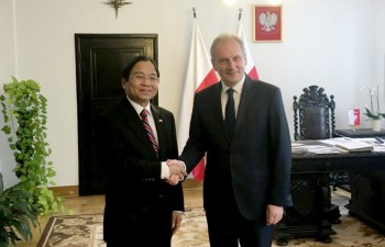 Đại sứ Vũ Đăng Dũng thăm làm việc tại Pomorski và Gdansk