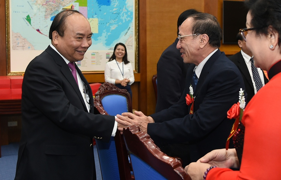 Thủ tướng gặp mặt cán bộ Trung ương Hội Người cao tuổi Việt Nam