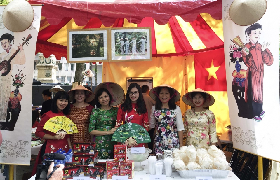 Việt Nam tham gia Lễ hội Sứ quán 2018 tại Hà Lan