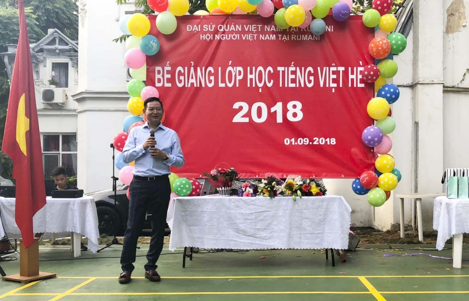 Bế giảng lớp tiếng Việt - Hè 2018 tại Romania