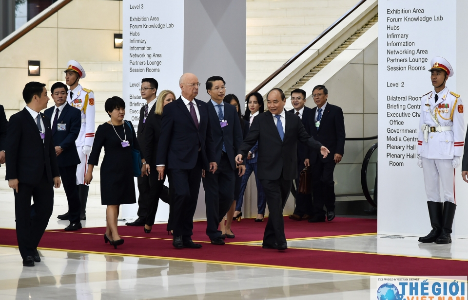Toàn cảnh lễ đón các trưởng đoàn tham dự WEF ASEAN 2018