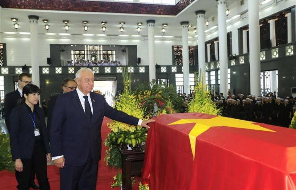 Lãnh đạo các nước và tổ chức quốc tế viếng Chủ tịch nước Trần Đại Quang