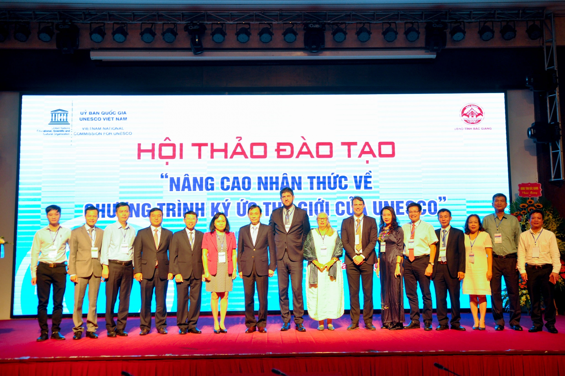 nang cao nhan thuc ve chuong trinh ky uc the gioi cua unesco