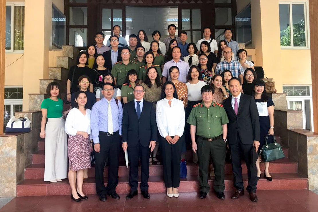 Khai giảng Chương trình đào tạo tiếng Tây Ban Nha dành cho công chức, viên chức Việt Nam