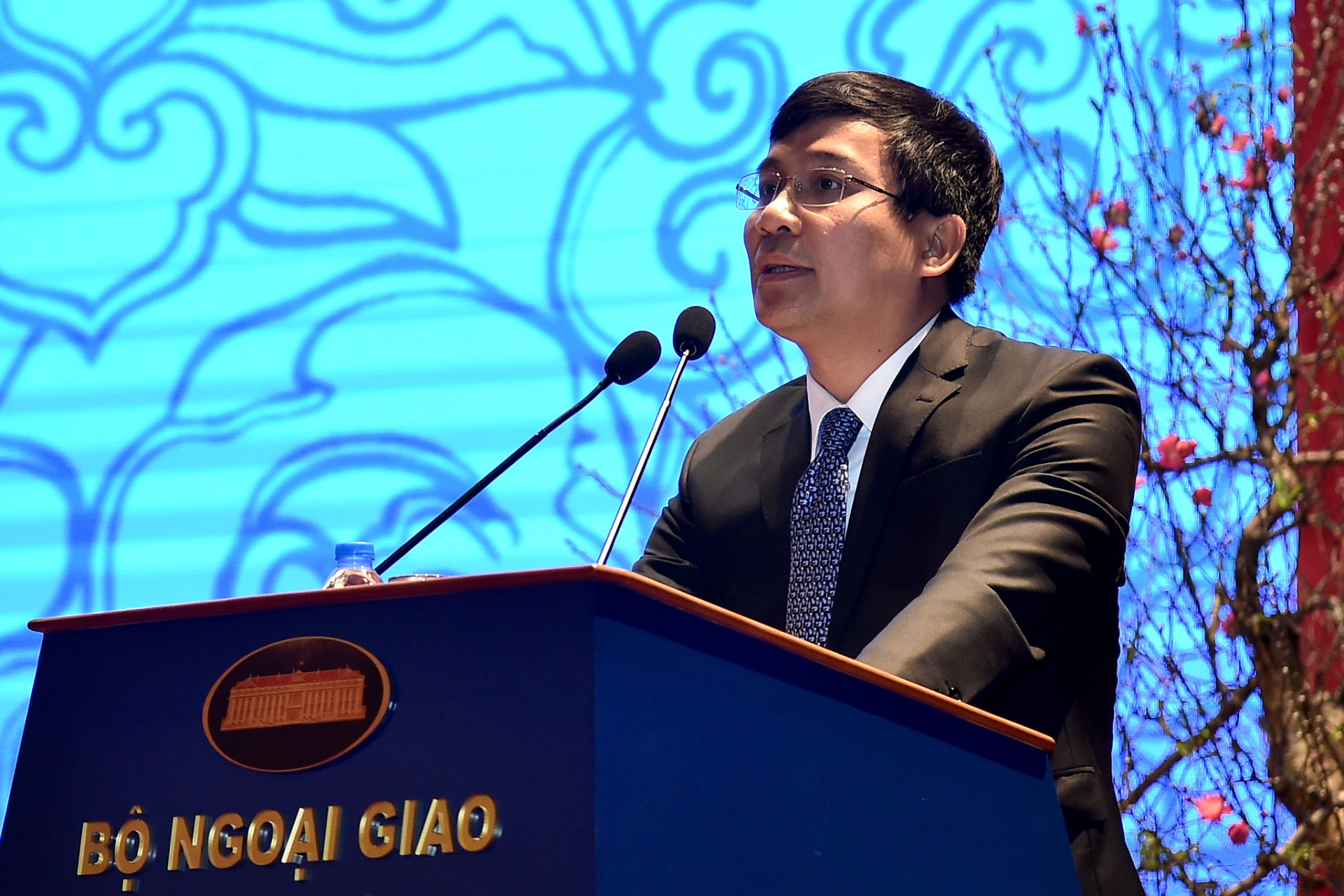 Thủ tướng bổ nhiệm Thứ trưởng Ngoại giao Nguyễn Minh Vũ