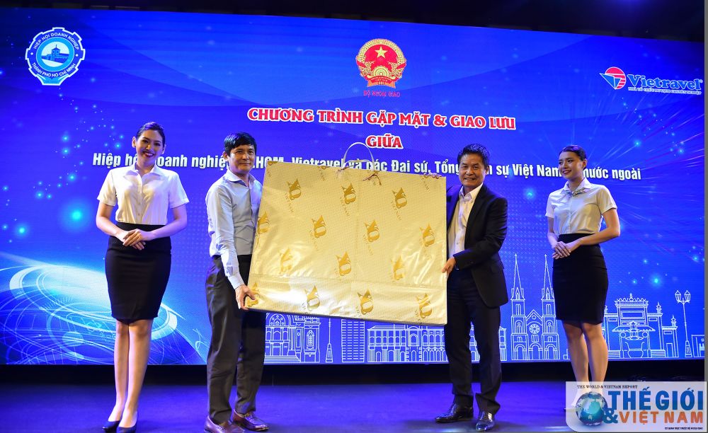 Đoàn Trưởng Cơ quan đại diện Việt Nam ở nước ngoài nhiệm kỳ 2020-2023 làm việc với Hiệp hội Doanh nghiệp TP.HCM