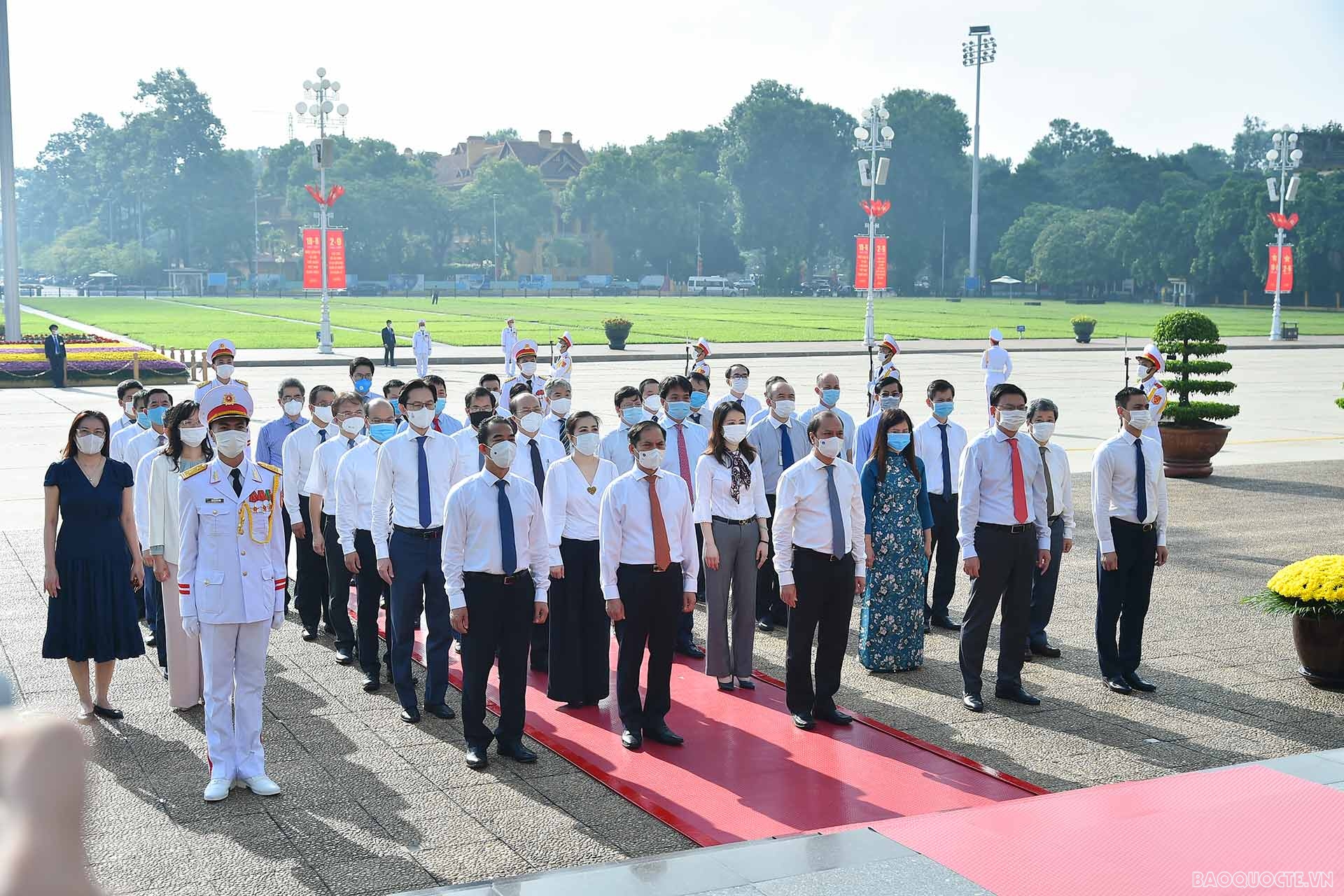 Leaders commemorate President Ho Chi Minh on National Day