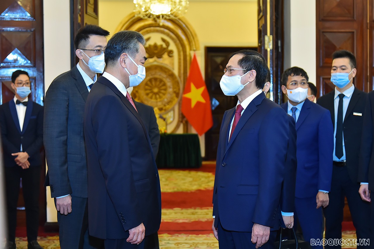 Toàn cảnh Bộ trưởng Ngoại giao Bùi Thanh Sơn đón, hội đàm với Bộ trưởng Ngoại giao Trung Quốc Vương Nghị qua ảnh