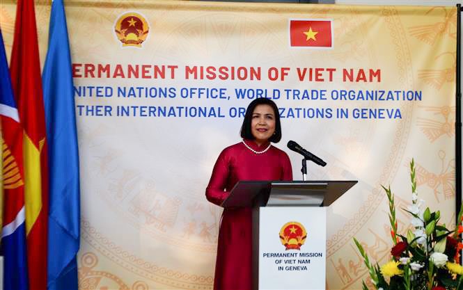 Đại sứ Lê Thị Tuyết Mai, Trưởng Phái đoàn đại diện Việt Nam tại Geneva phát biểu tại lễ kỷ niệm 76 năm Quốc khánh Việt Nam ở Geneva (Thụy Sĩ). (Nguồn: Phái đoàn đại diện Thường trực Việt Nam tại Geneva)