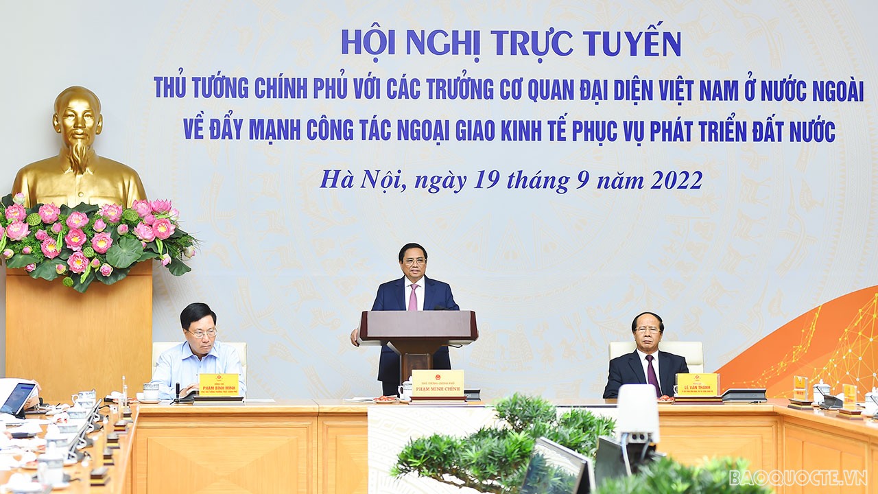 thu tuong pham minh chinh tiep tuc quyet liet xay dung nen ngoai giao kinh te phuc vu phat trien