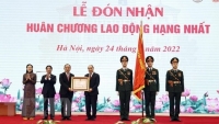 Văn phòng Chủ tịch nước đón nhận Huân chương Lao động hạng Nhất dịp kỷ niệm 30 năm tái lập