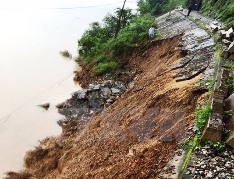 duong sat bac nam bi te liet vi ngap lut tai tinh quang binh