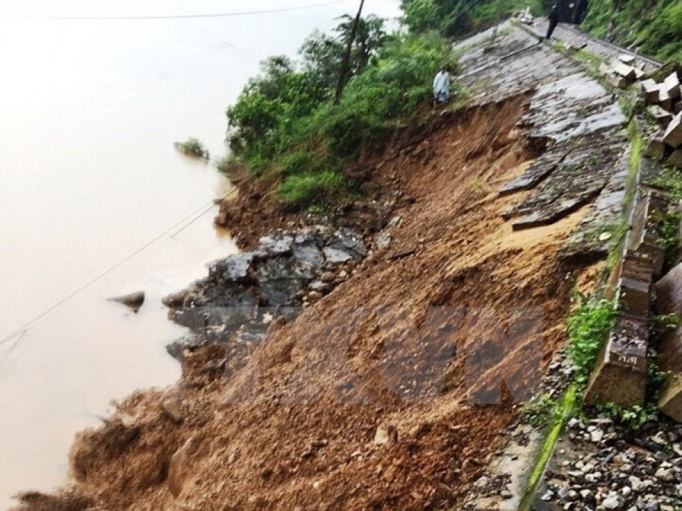 Đường sắt Bắc-Nam bị tê liệt vì ngập lụt tại tỉnh Quảng Bình