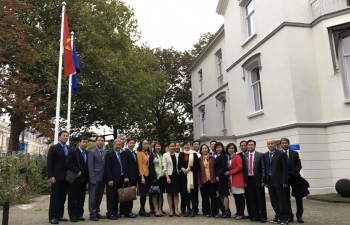 Đoàn công tác Hội đồng Nhân dân TP HCM thăm làm việc tại Hà Lan