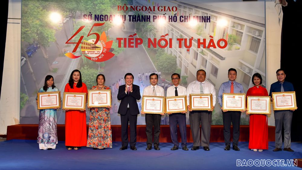 Phó Thủ tướng Phạm Bình Minh dự lễ kỷ niệm 45 năm thành lập Sở Ngoại vụ TP Hồ Chí Minh