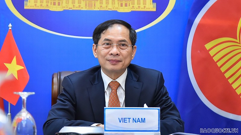 Ngoại giao trong tuần: Điện đàm Việt Nam-New Zealand; Chuẩn bị cho Hội nghị cấp cao ASEAN lần thứ 38 và 39
