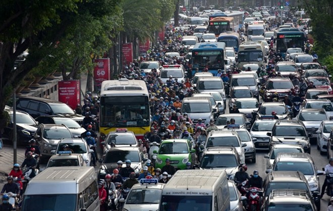 Những tuyến đường và đối tượng nào Hà Nội dự kiến thu ‘phí giảm ùn tắc giao thông’