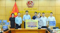 Tiếp nhận sản phẩm hỗ trợ điều trị Covid-19 cho kiều bào Việt Nam tại Hàn Quốc