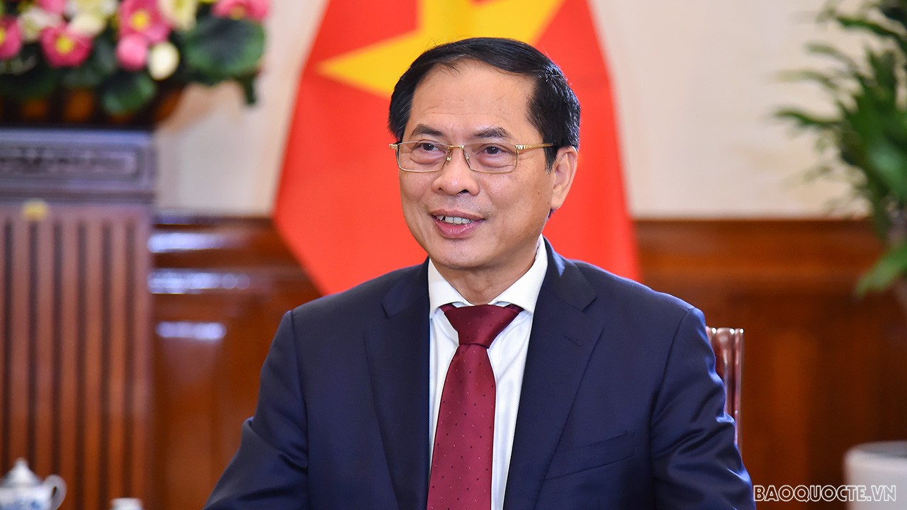 Bộ trưởng Ngoại giao Bùi Thanh Sơn: Việt Nam hết sức coi trọng và chân thành mong muốn phát triển quan hệ với Trung Quốc