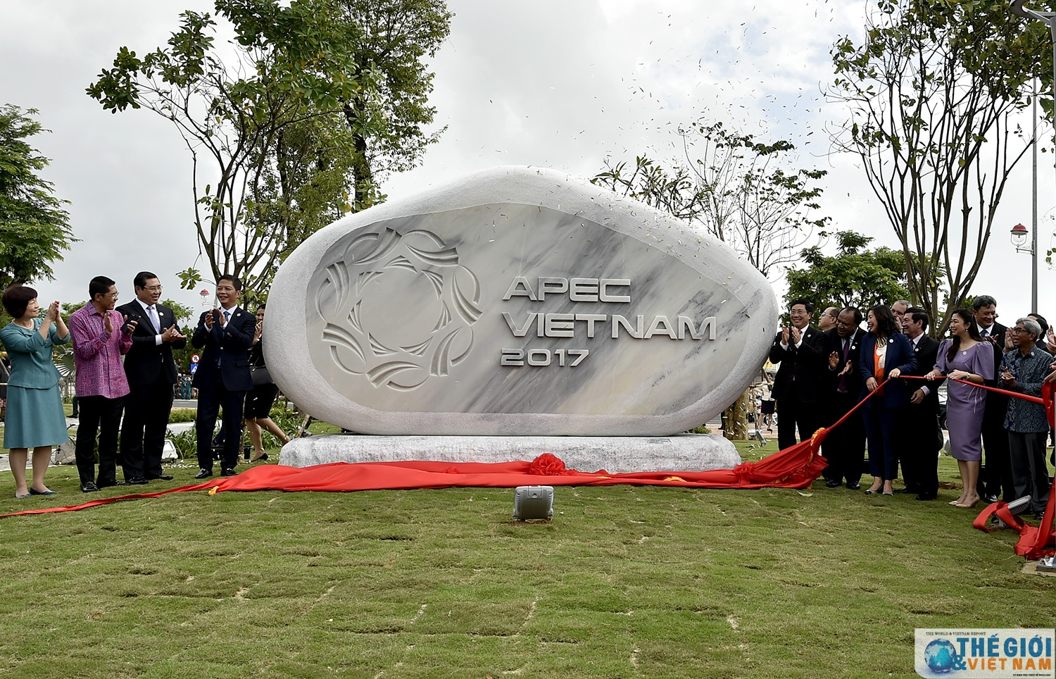 APEC 2017: Phó Thủ tướng Phạm Bình Minh khai trương Công viên APEC
