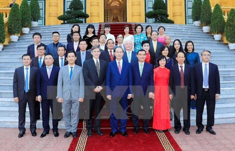 Chủ tịch nước tiếp các nhà tài trợ Tuần lễ Cấp cao APEC 2017