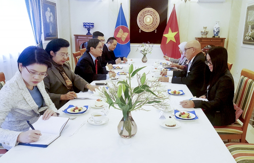 Việt Nam chủ trì phiên họp của Ủy ban ASEAN tại Ba Lan
