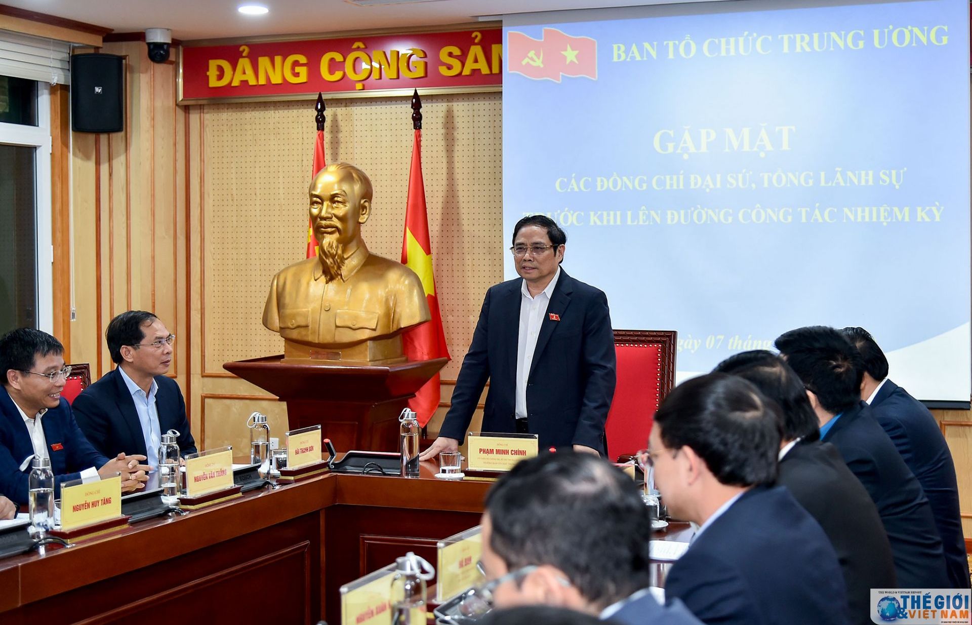 Đồng chí Phạm Minh Chính làm việc với các Trưởng cơ quan đại diện Việt Nam ở nước ngoài nhiệm kỳ 2019-2022