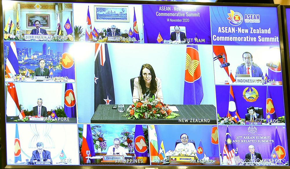 Sáng 14/11, trong khuôn khổ Hội nghị Cấp cao ASEAN 37, Thủ tướng Chính phủ Nguyễn Xuân Phúc đã chủ trì Hội nghị Cấp cao kỷ niệm 45 năm quan hệ ASEAN - New Zealand. (Ảnh: Tuấn Anh)