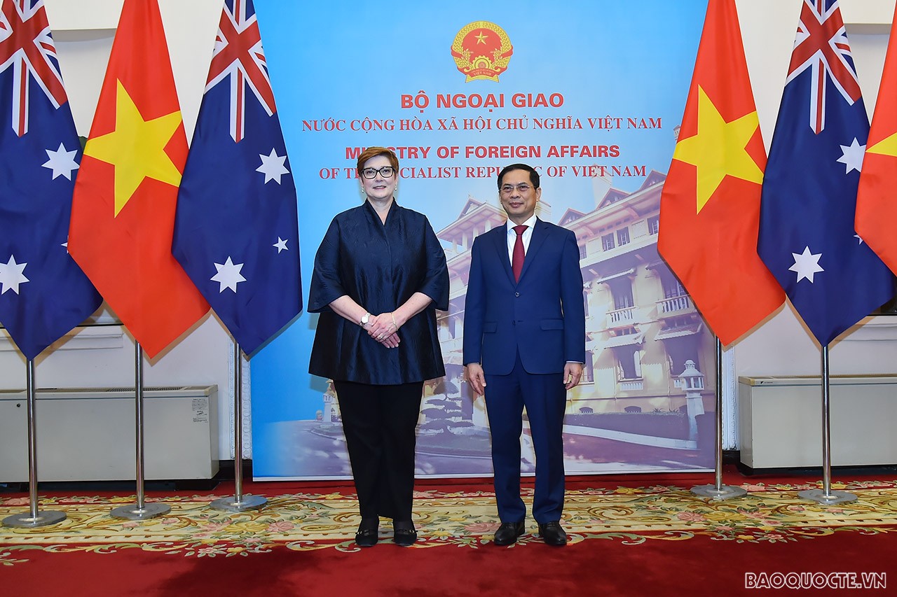 Kể từ khi thiết lập quan hệ ngoại giao năm 1973 đến nay, quan hệ giữa Việt Nam và Australia không ngừng được tăng cường. Hai nước đã thiết lập quan hệ Đối tác toàn diện năm 2009, nâng lên Đối tác toàn diện tăng cường năm 2015 và chính thức thiết lập quan hệ Đối tác chiến lược năm 2018.