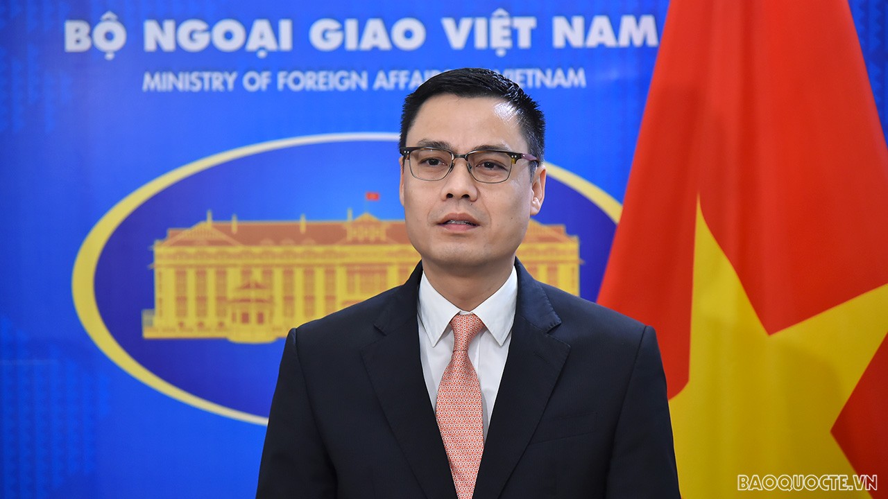 Trả lời phỏng vấn báo chí, Thứ trưởng Ngoại giao Đặng Hoàng Giang nhấn mạnh, Việt Nam là nước chủ chốt xây dựng tầm nhìn APEC 2040 và đang tích cực tham gia xây dựng Kế hoạch triển khai hiệu quả tầm nhìn này. (Ảnh: Tuấn Anh)