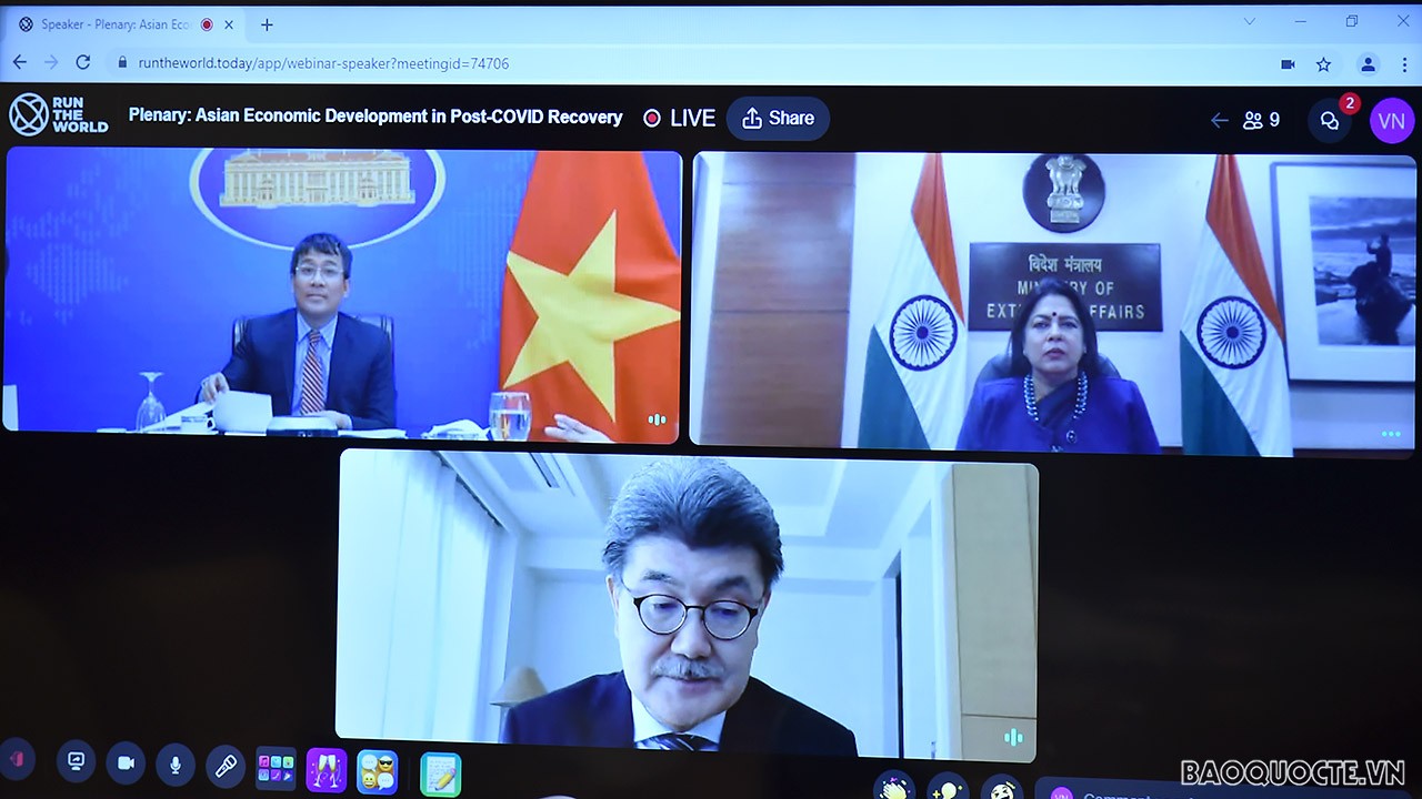 Thứ trưởng Ngoại giao Việt Nam Nguyễn Minh Vũ tham dự Diễn đàn Đối thoại châu Á 2021 (Horasis Asia Meeting 2021), ngày 26/11. (Ảnh: Tuấn Anh)