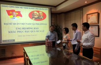 Đại sứ quán Việt Nam tại Philippines ủng hộ đồng bào bị thiệt hại do mưa lũ