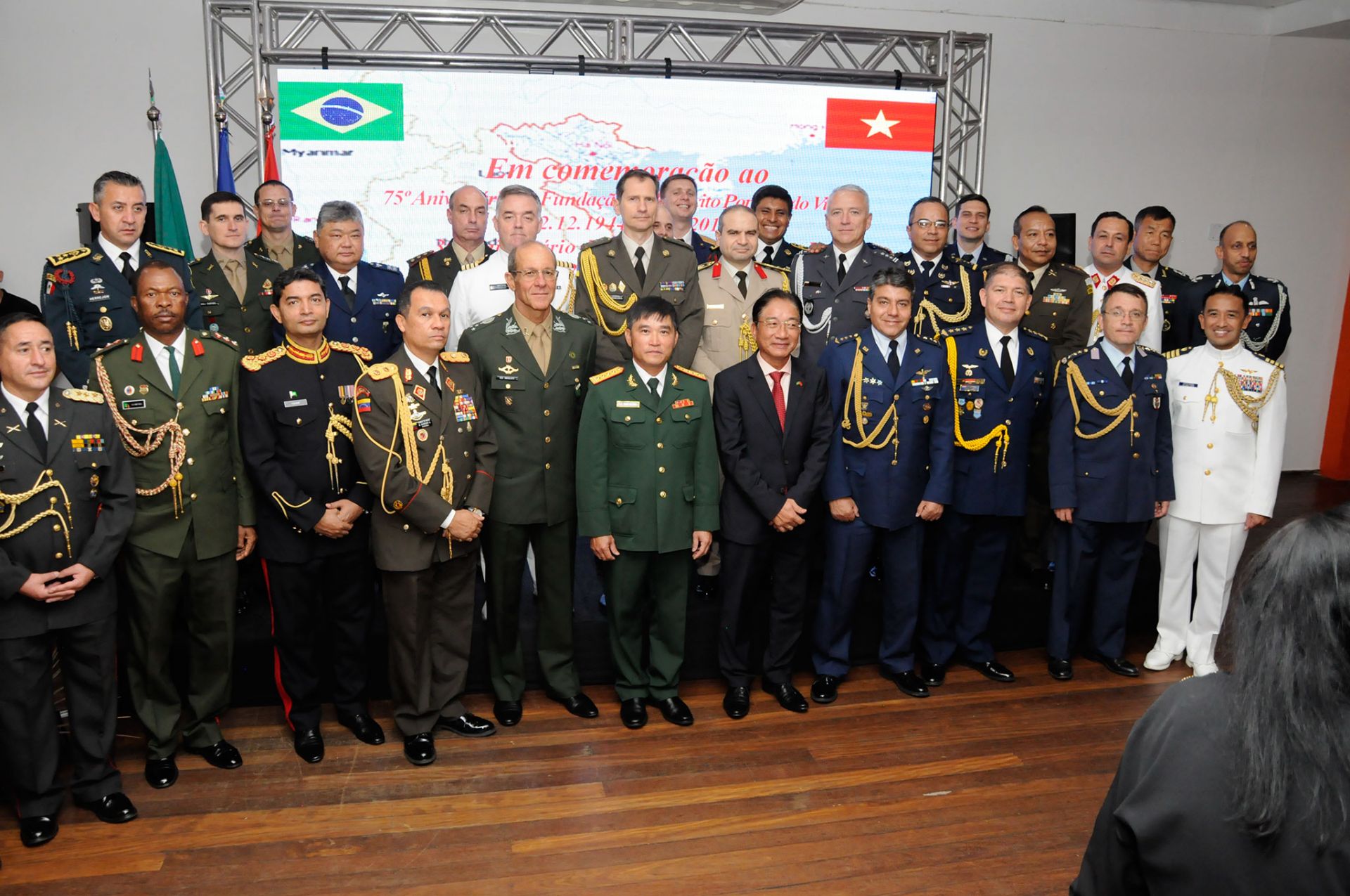 Long trọng kỷ 75 năm Ngày thành lập Quân đội nhân dân Việt Nam tại Brazil