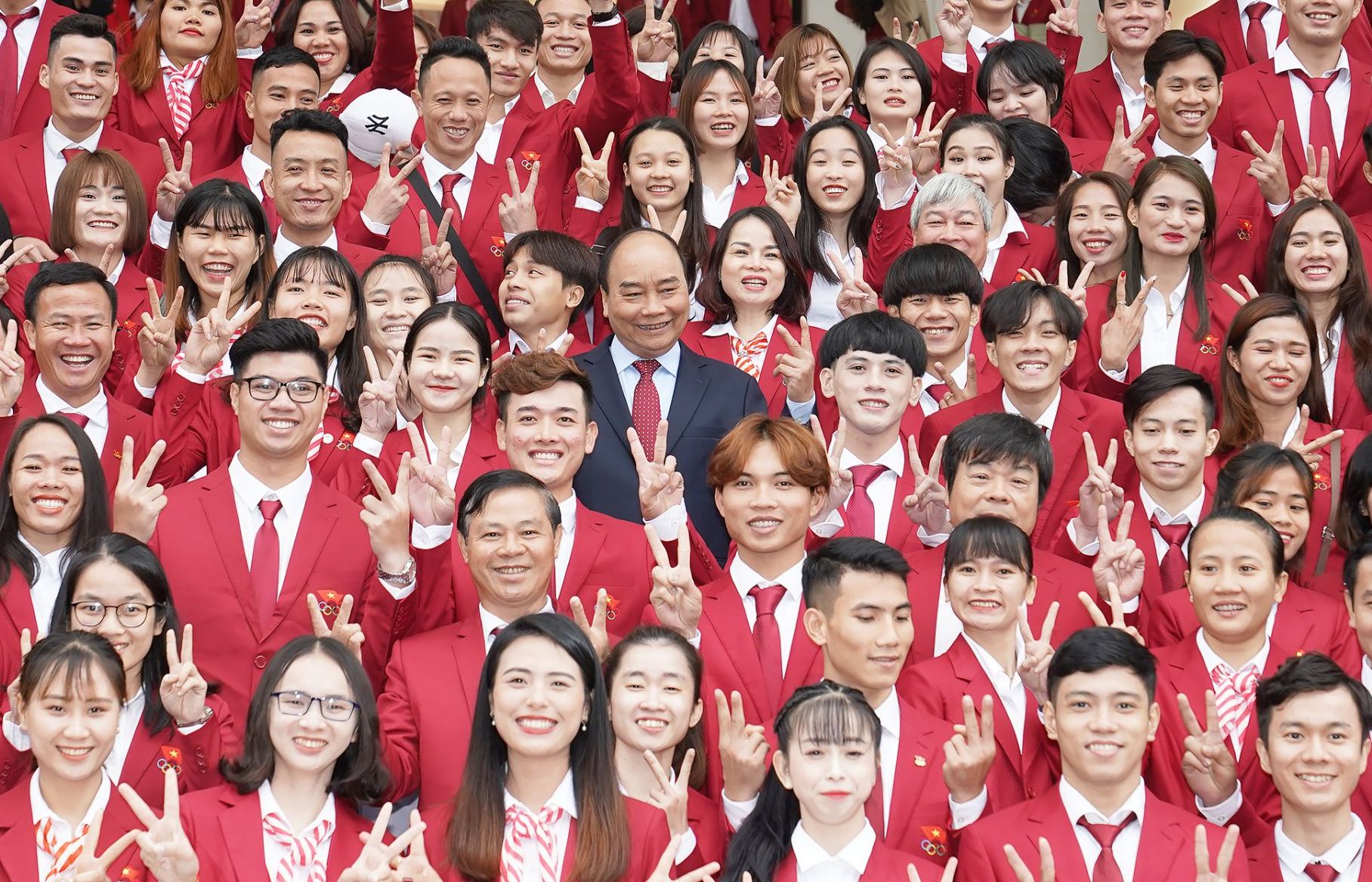 Thủ tướng Nguyễn Xuân Phúc gặp mặt các vận động viên đạt thành tích cao tại SEA Games 30