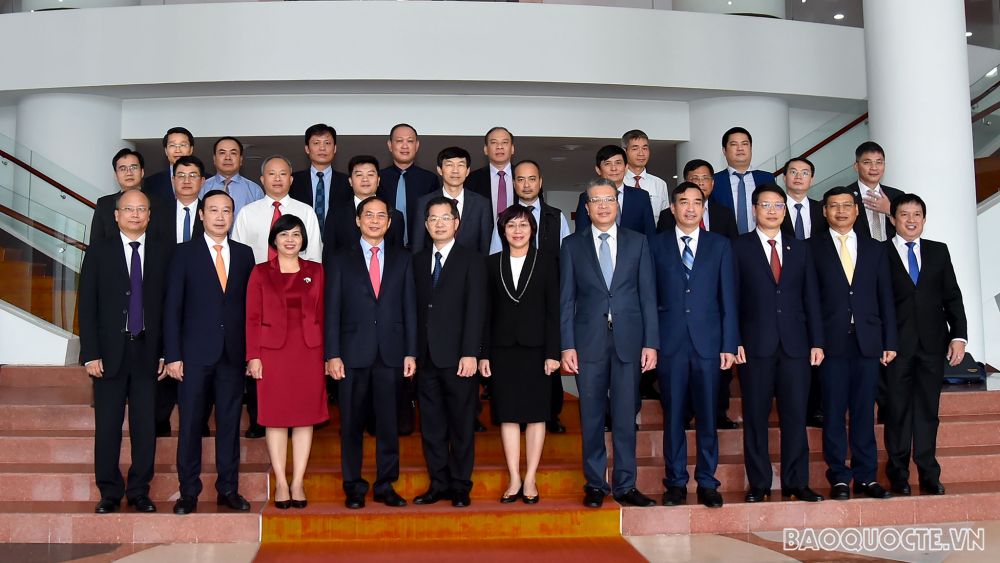 Ngoại giao trong tuần: Tổng kết năm Chủ tịch ASEAN 2020; Tăng cường vai trò của phụ nữ trong củng cố hòa bình; Kết thúc đàm phán FTA Việt Nam-Anh