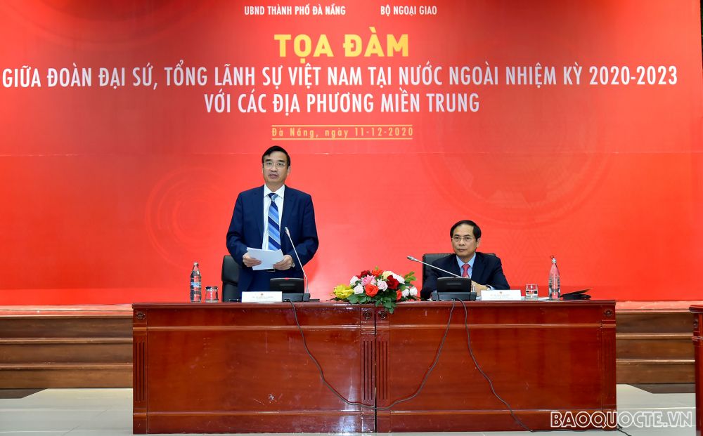 Đoàn Trưởng Cơ quan đại diện Việt Nam ở nước ngoài nhiệm kỳ 2020-2023 tọa đàm với Lãnh đạo các tỉnh miền Trung