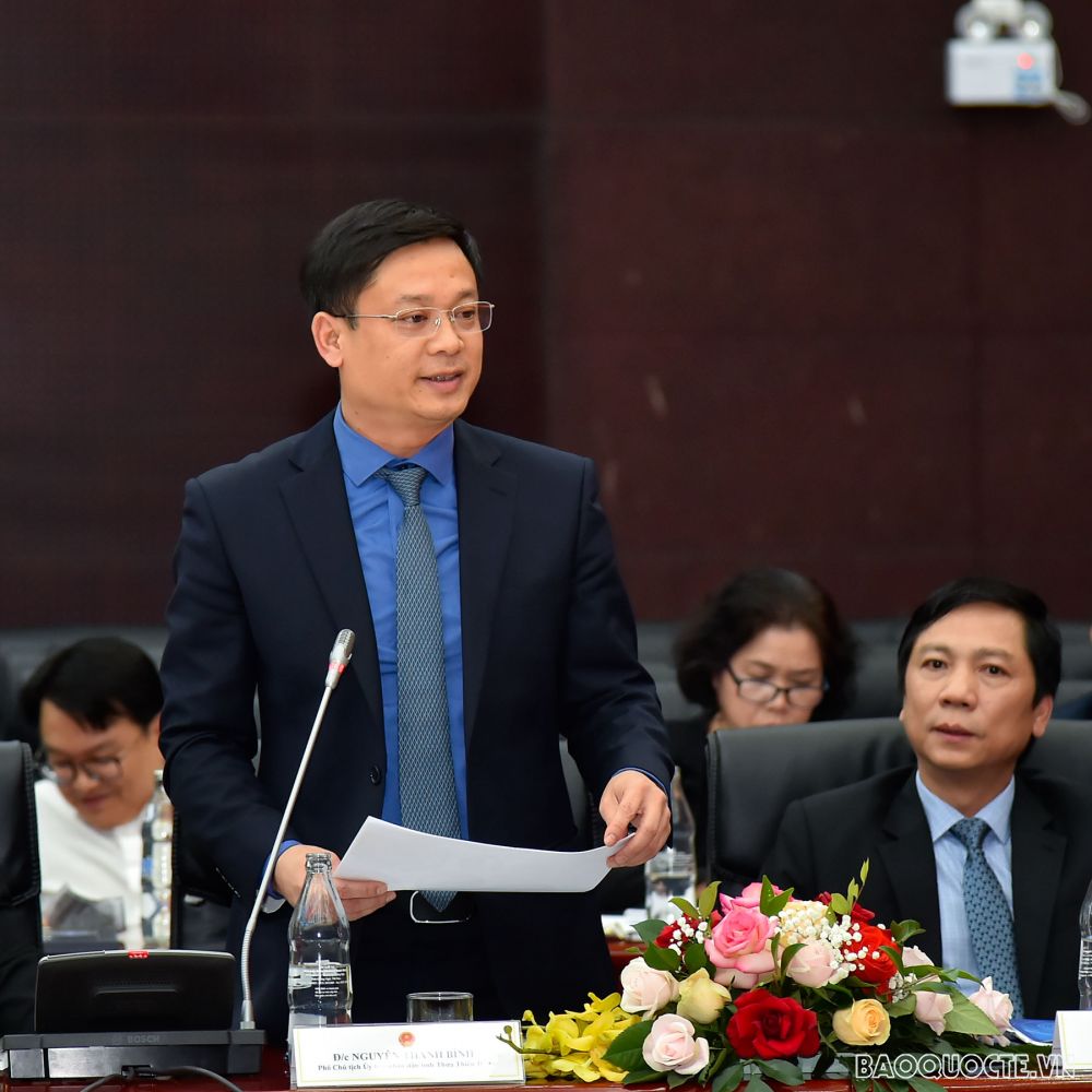 Đoàn Trưởng Cơ quan đại diện Việt Nam ở nước ngoài nhiệm kỳ 2020-2023 tọa đàm với Lãnh đạo các tỉnh miền Trung