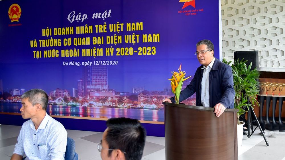 Đoàn Trưởng Cơ quan đại diện Việt Nam ở nước ngoài nhiệm kỳ 2020-2023 gặp mặt Hội Doanh nhân trẻ Việt Nam
