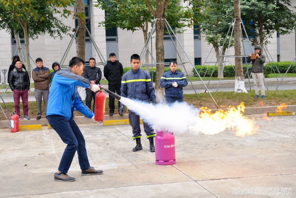 Bộ Ngoại giao tập huấn và diễn tập giả định công tác phòng cháy, chữa cháy