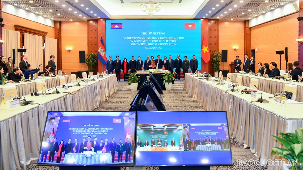 Kỳ họp lần thứ 18 Uỷ ban Hỗn hợp Việt Nam-Campuchia về Hợp tác Kinh tế, Văn hoá, Khoa học và Kỹ thuật
