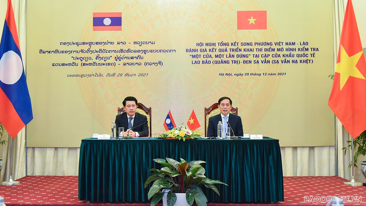 Viet Nam, Laos review one-stop-shop inspection model at border gate