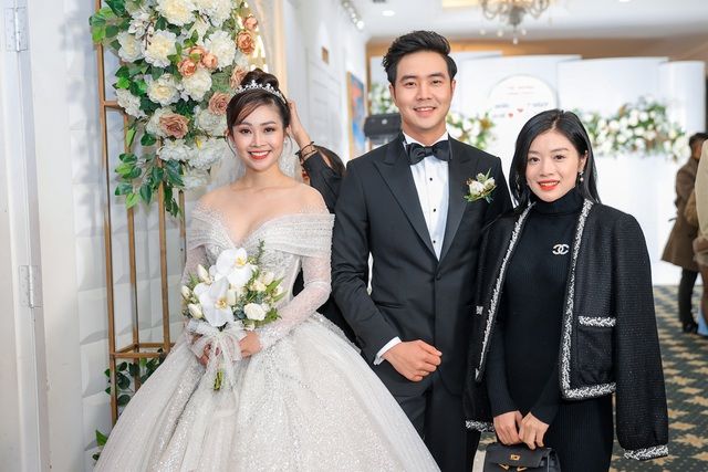 Đám cưới siêu lung linh của MC VTV Thùy Linh