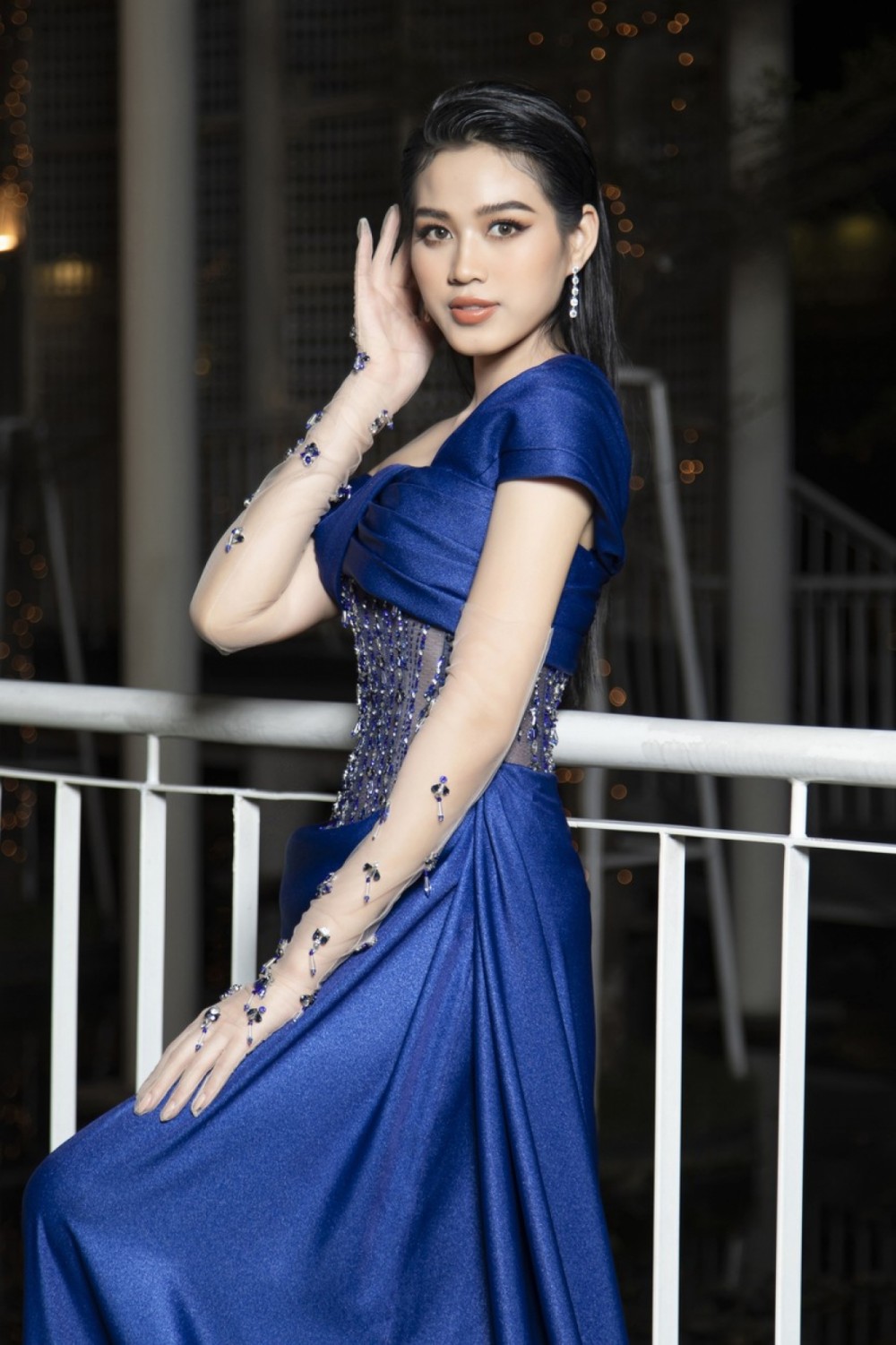 Top 3 Hoa hậu Việt Nam diện đầm cắt xẻ khoe vẻ đẹp gợi cảm