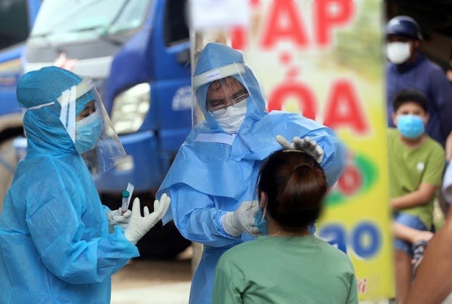 Covid-19 ở Hà Nội: Xác định ca 'siêu lây nhiễm' cho 12 người