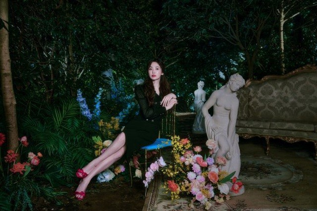 Song Hye Kyo và Son Ye Jin đọ sắc đỉnh cao khi làm người mẫu